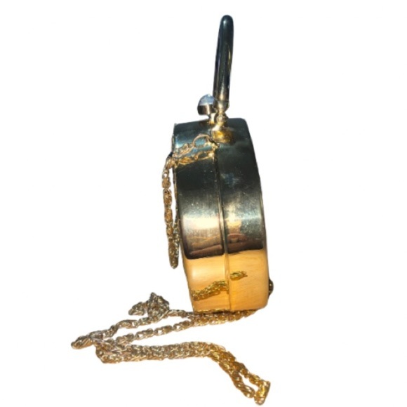 Chic Vintage Black and Gold Floral Clutch With Gold-Tone Chain Strap, 60’s - Picture 5 of 8